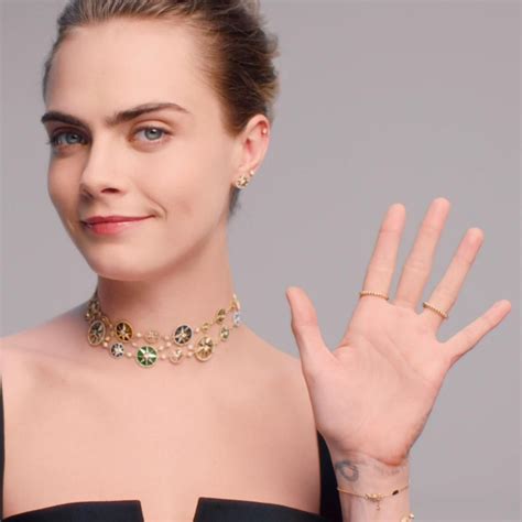 cara delevingne joaillerie.